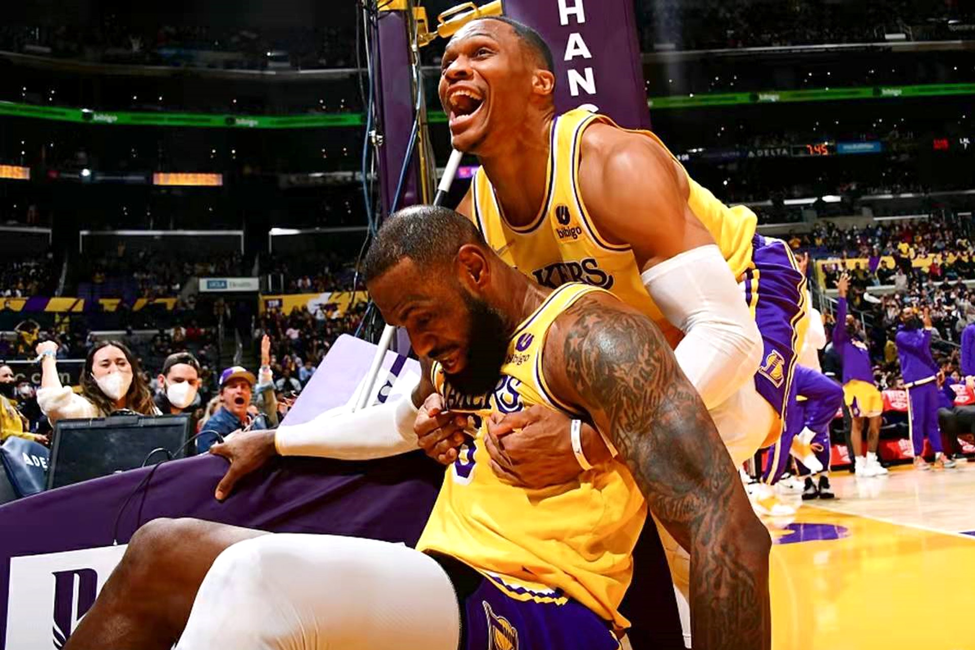 今晨世预赛传出新动向,多特蒙德复出首秀,高层表态:质疑声四起,赛季目标并未改变的简单介绍 今晨世预赛传出新动向,多特蒙德复出首秀,高层表态:质疑声四起,赛季目标并未改变的简单介绍