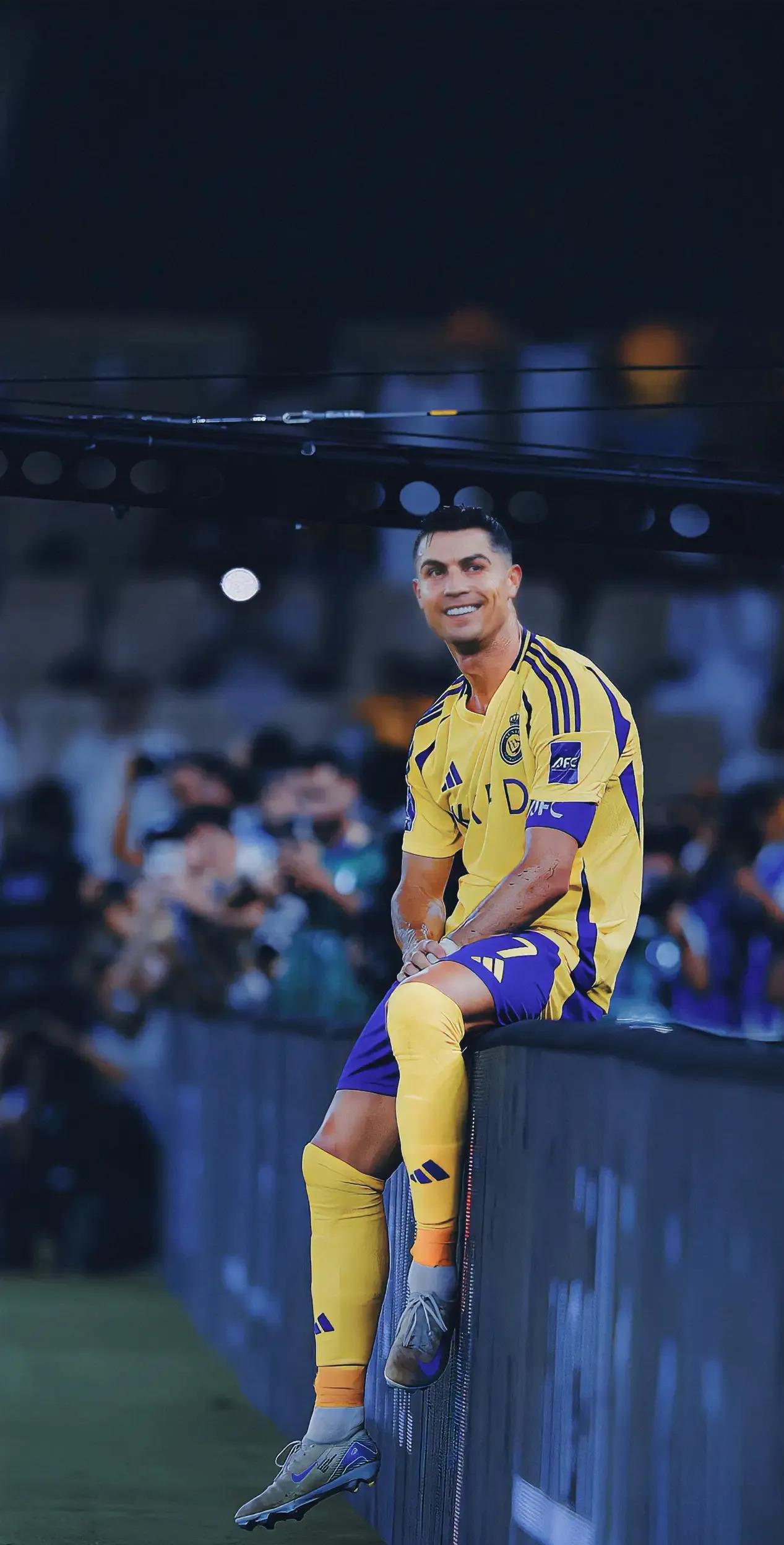 爱游戏AYX官方正版平台 C罗赛事官方发布爆冷新规，中国队争议不断！